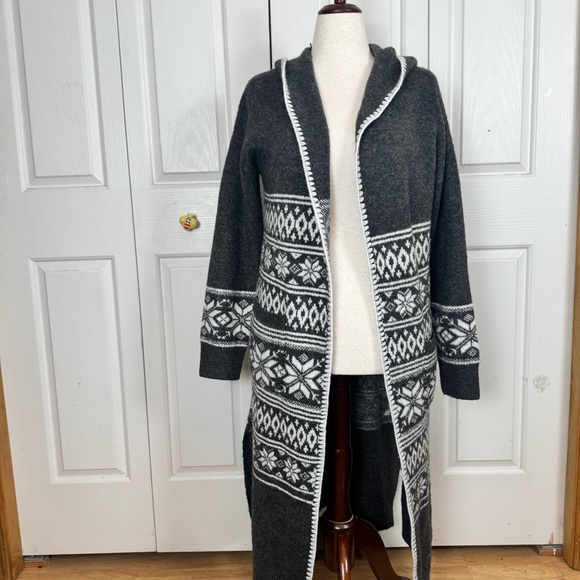 NWT Aspen Black and White Hooded Cardigan - Picture 4 of 11